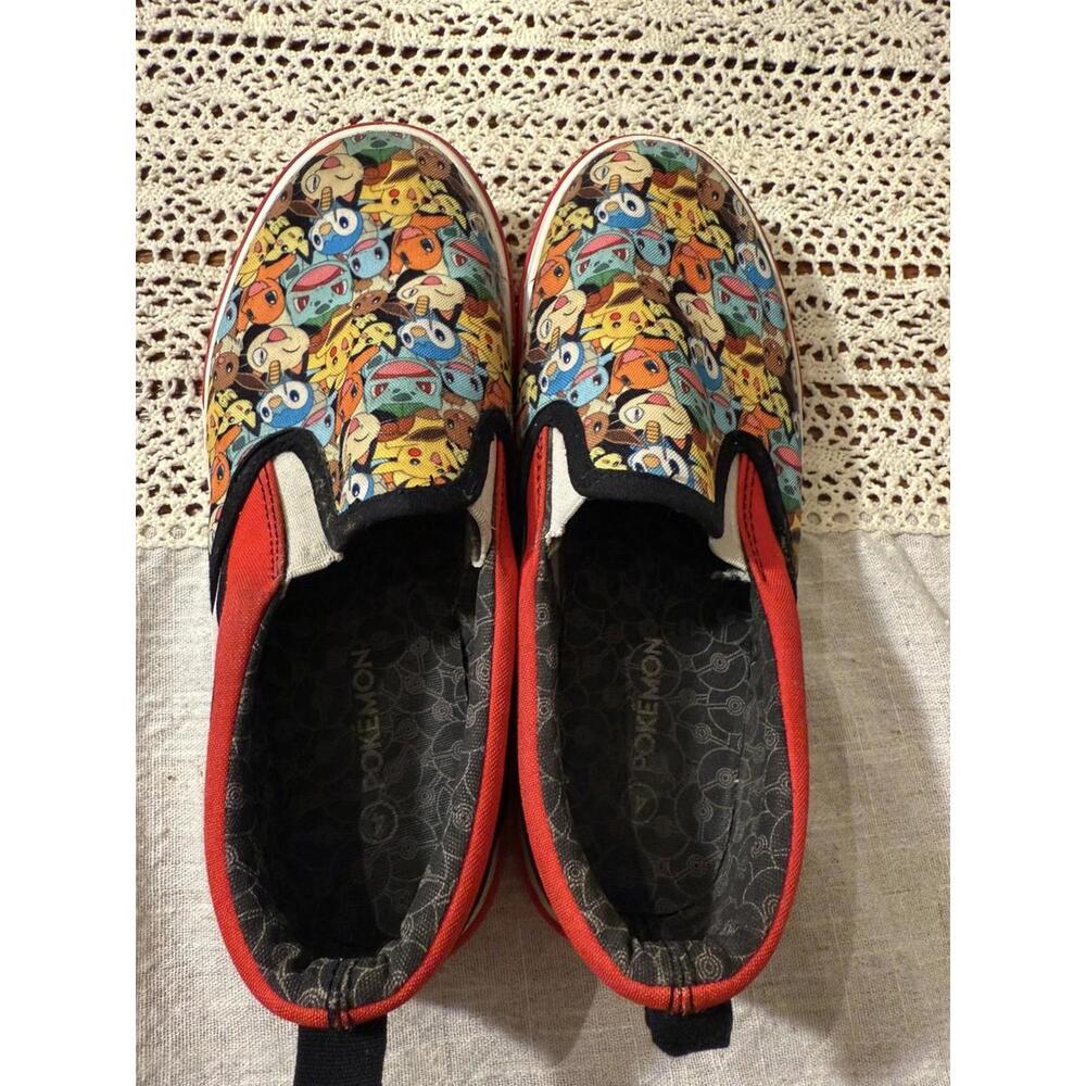 Pokémon Ground Up Slip On Shoes Boys Size 4 - Picture 2 of 8